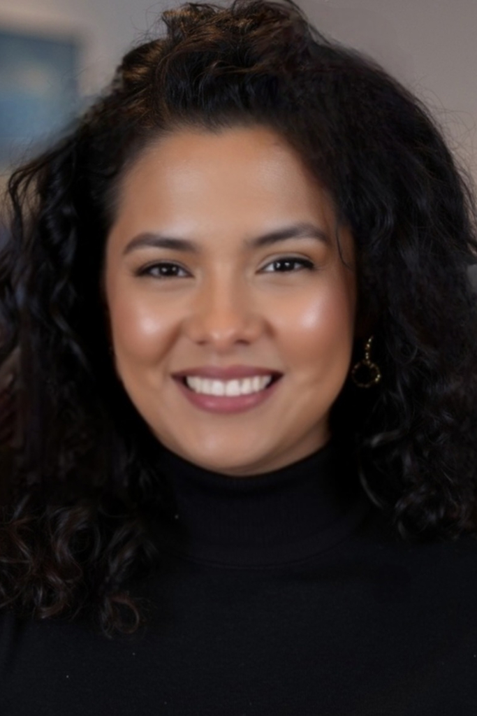 maria whitten headshot